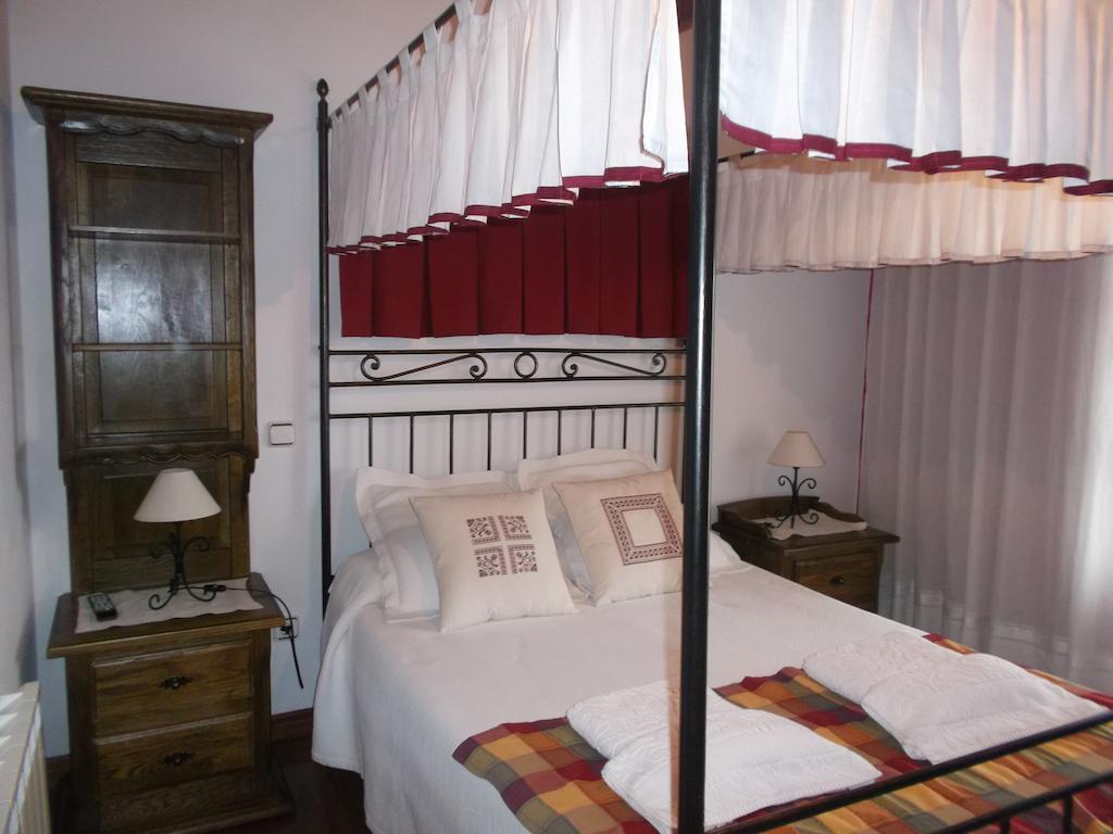 Guest house Rural El Rincon De Gadea 3*